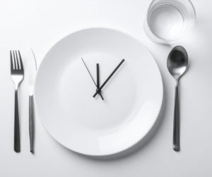 Esquema de tiempos para comer antes de entrenar: 2–3 horas, 60–90 minutos y 15–45 minutos